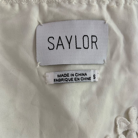 Saylor White Lace Dress W/ Colorful Flowers Small - Picture 3 of 10